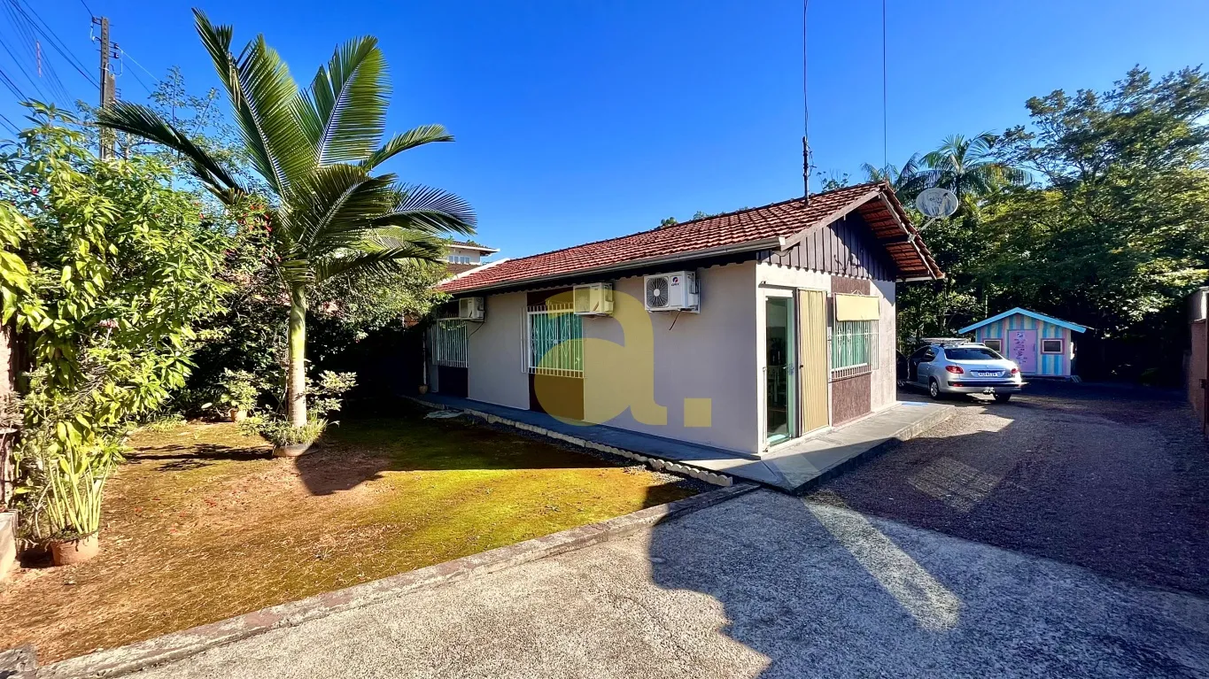 CASA EM TERRENO DE 570M NO BAIRRO ÁGUA VERDE EM BLUMENAU — foto 2