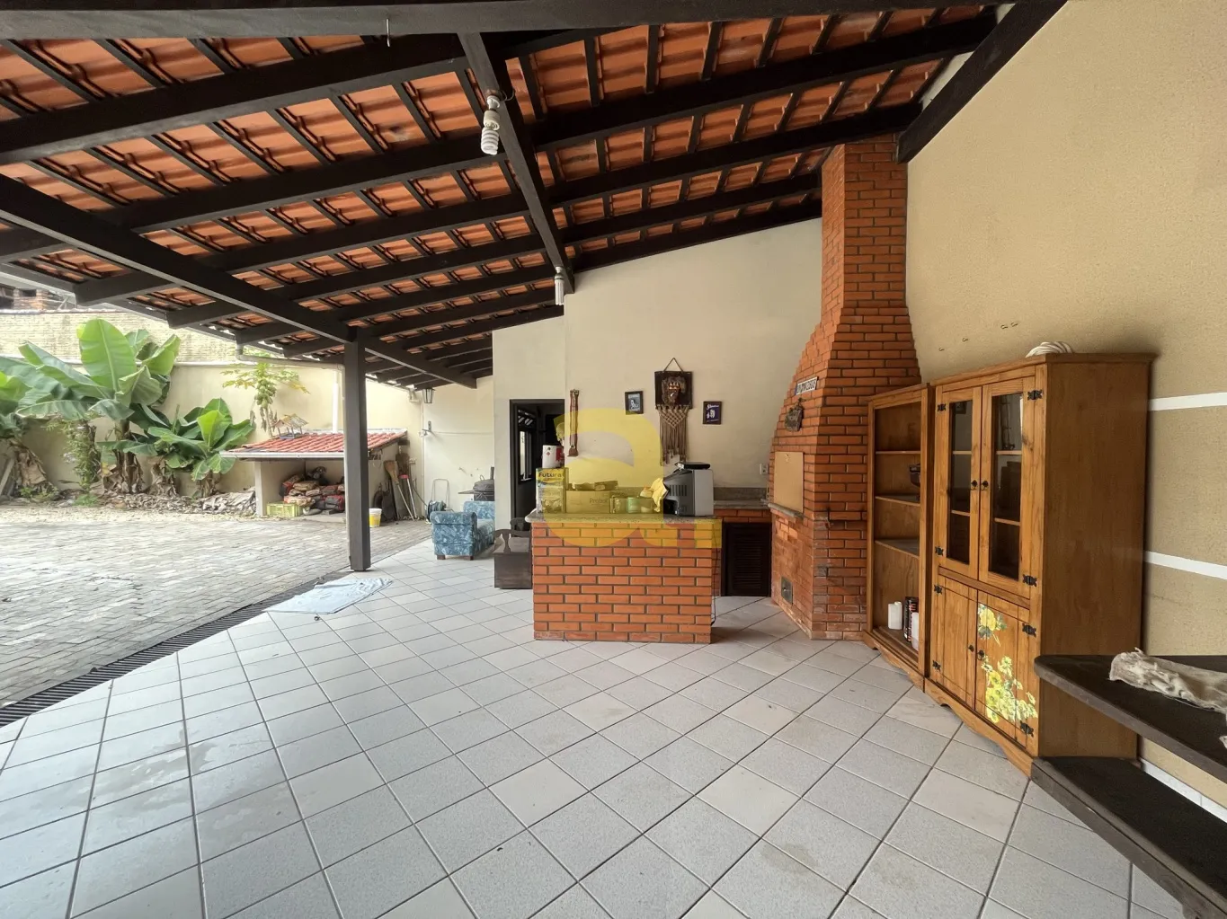 AMPLA CASA BEM LOCALIZADA - ÁGUA VERDE — foto 5