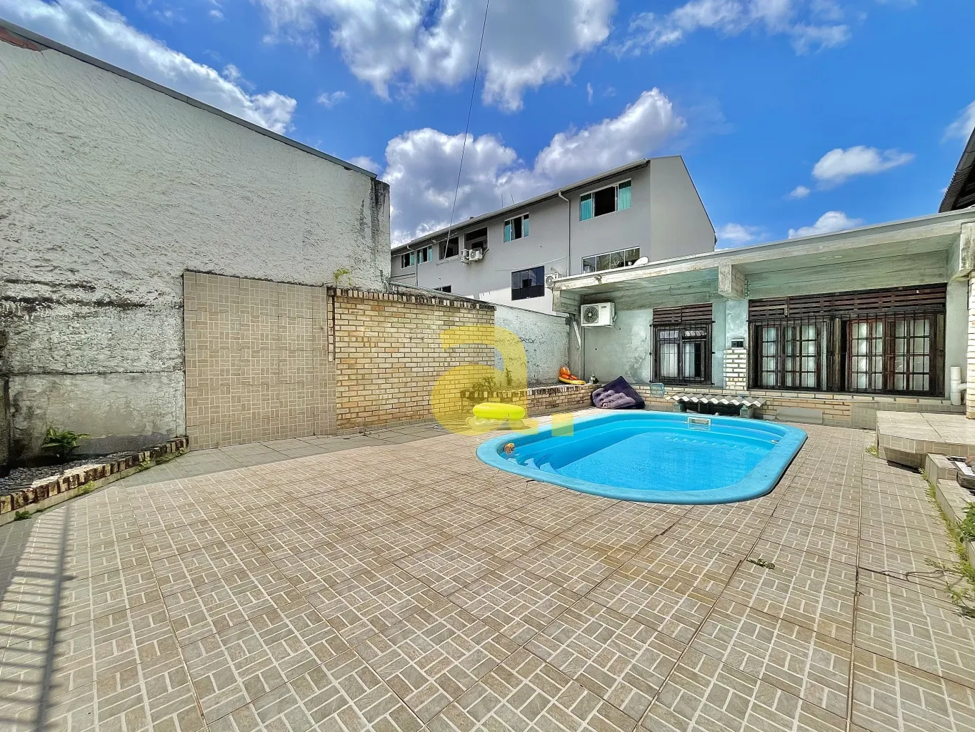 Casa Ampla Perto da Rua Amazonas - Garcia, Blumenau - foto 1