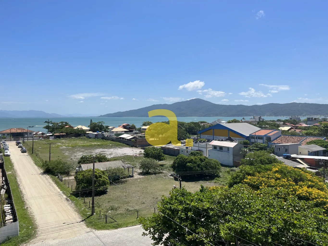 Cobertura duplex a 150 metros da praia em Canto Grande-Bombinhas. — foto 2