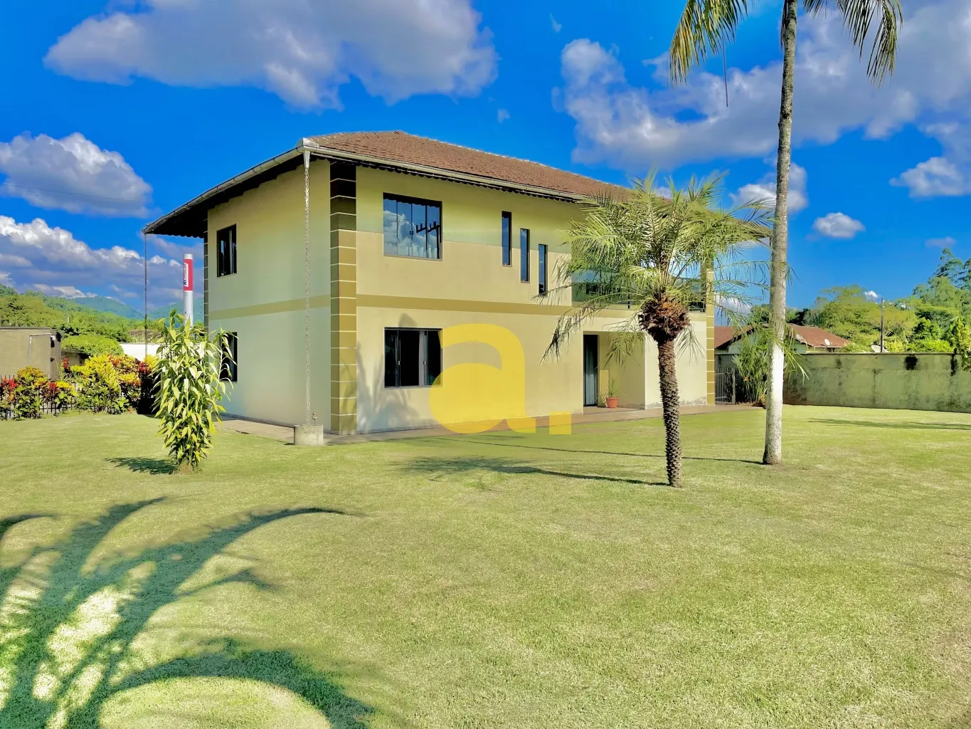 Casa com terreno amplo e piscina a venda em Pomerode! — foto 3