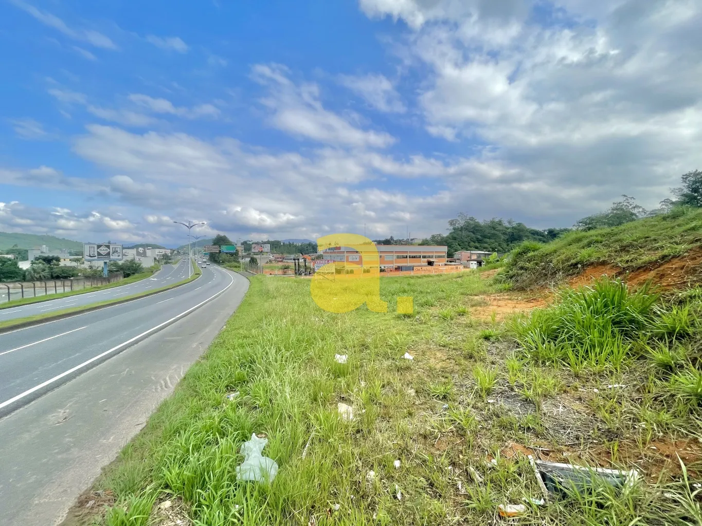 LOTE/TERRENO A VENDA NA MARGINAL DA VIA EXPRESSA, BAIRRO FORTALEZA, EM BLUMENAU — foto 2