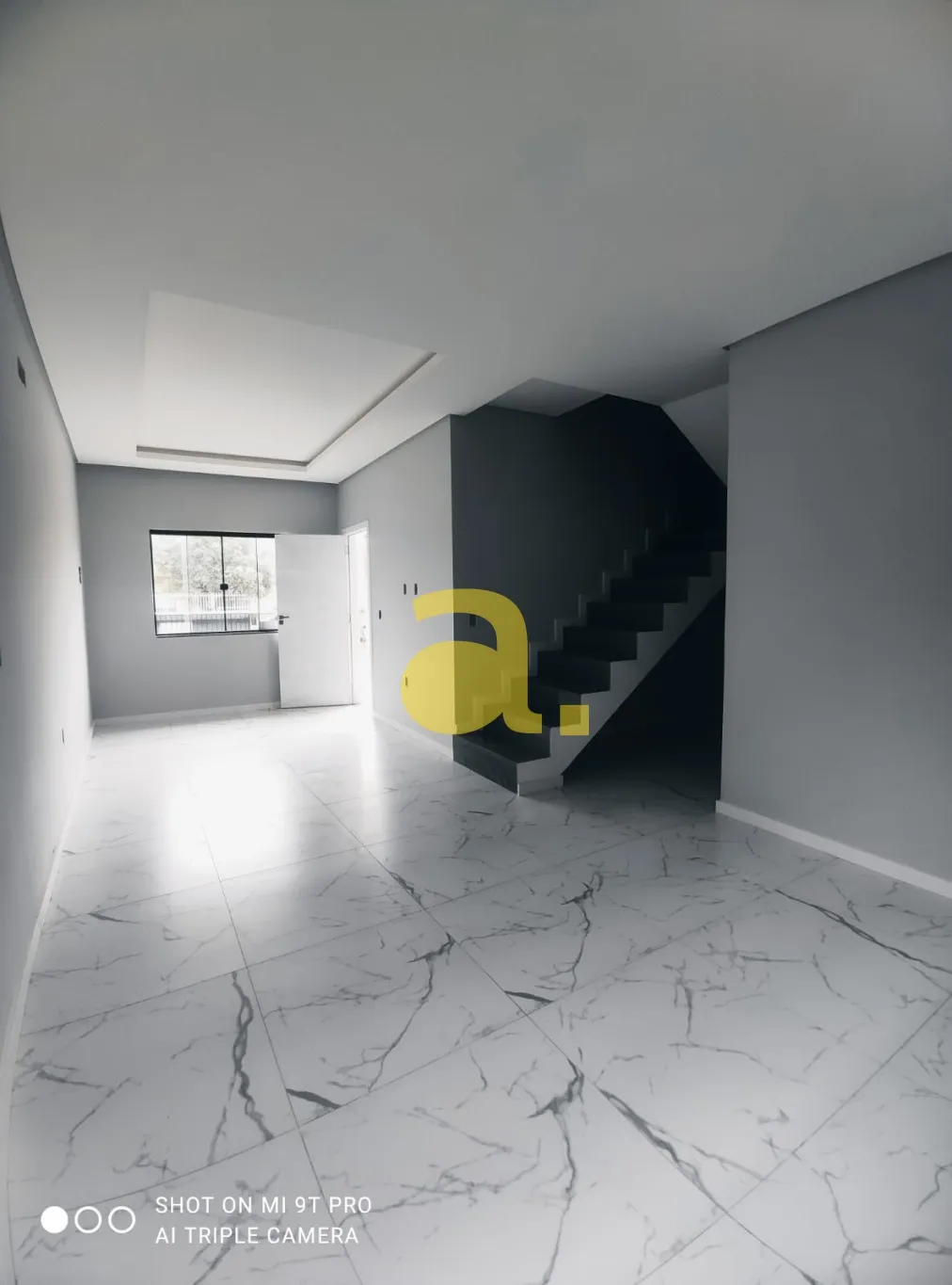 Sobrado novo com 3 dormitórios | Centro de Barra Velha — foto 3