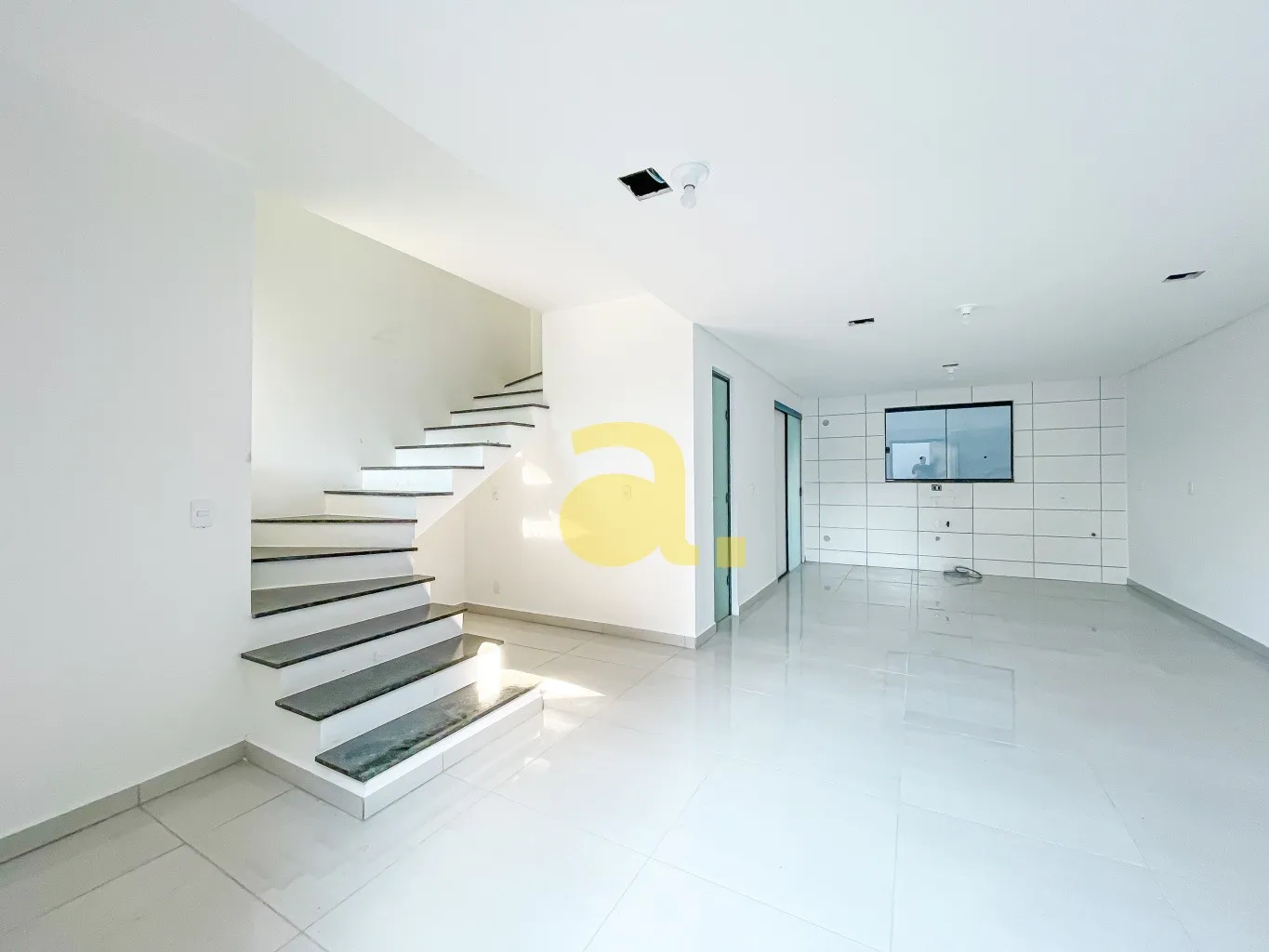 Sobrado de 3 quartos (1 suíte) | Bairro Tribess, Blumenau — foto 3