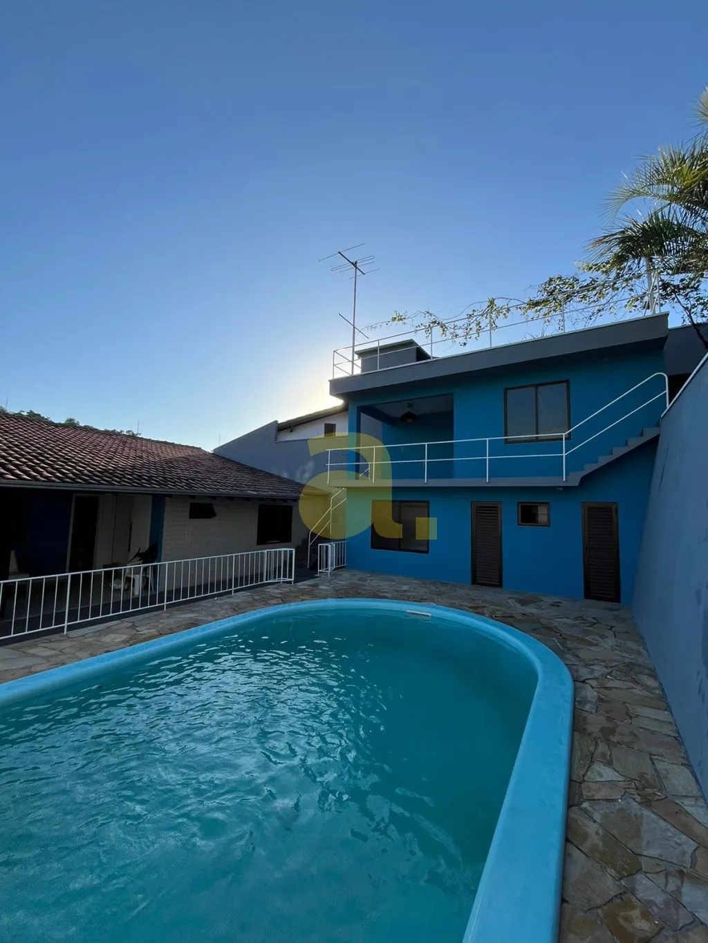 Casa averbada com piscina próximo a Vila Germânica — foto 2