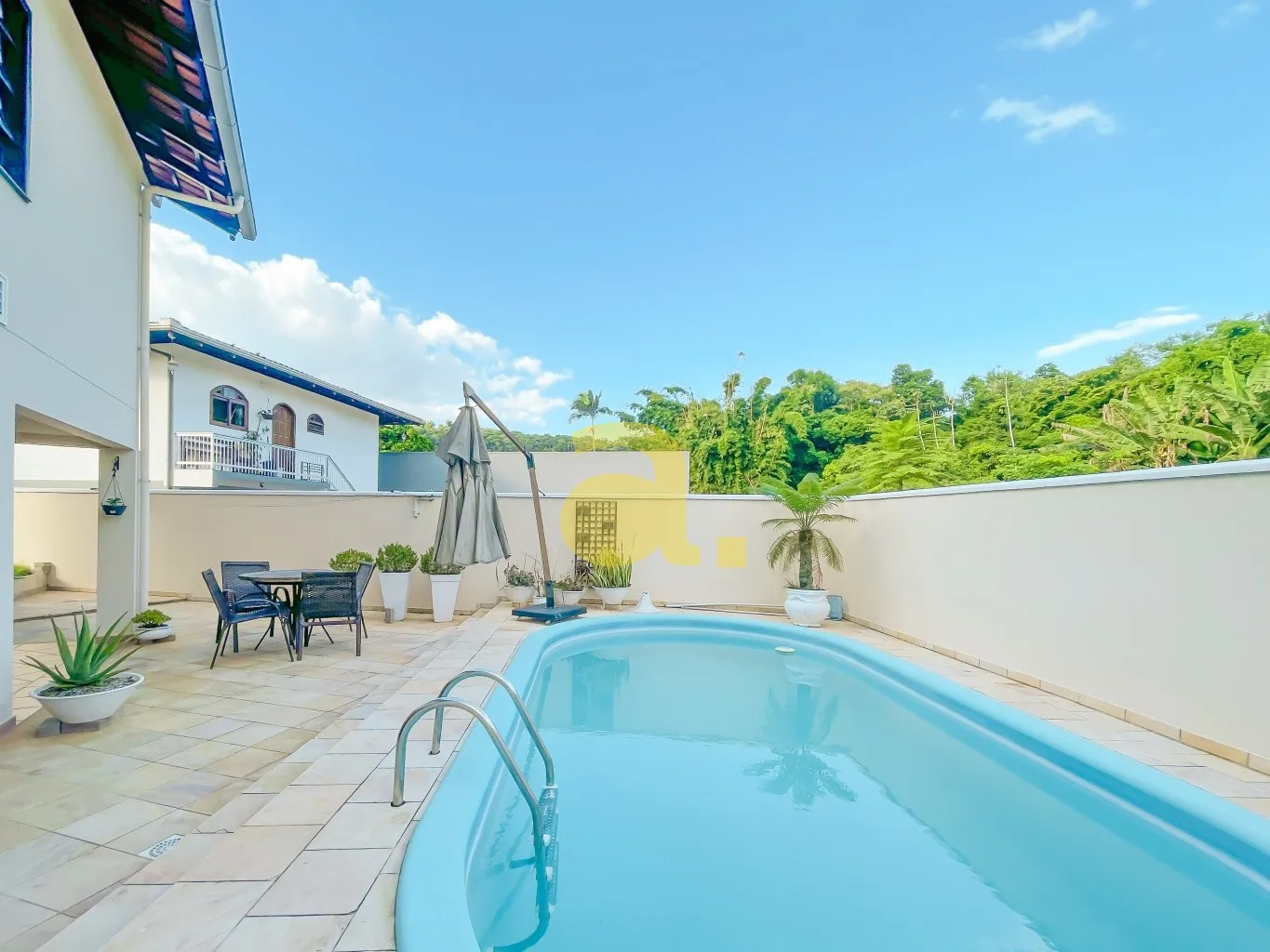 Casa averbada com 5 quartos | Bairro Água Verde, Blumenau — foto 2