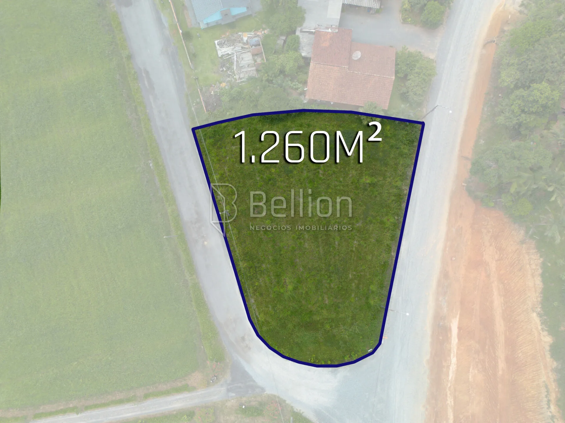 Terreno promissor para investidores ou para construir a casa dos seus sonhos, esperando por você! - foto 1