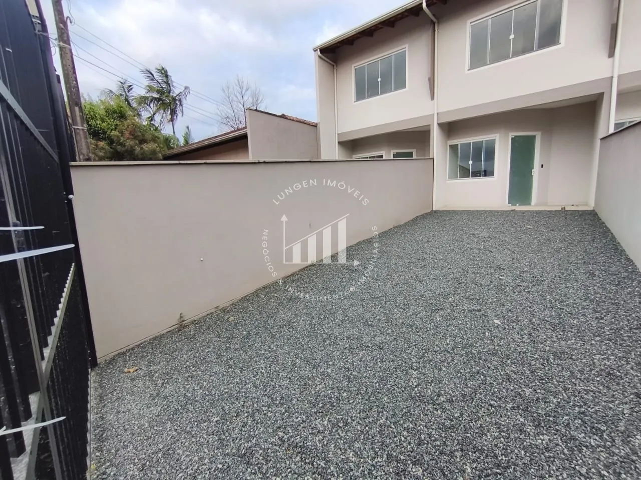 Sobrado - 3 Quartos - Blumenau - Água Verde - 141m - foto 1