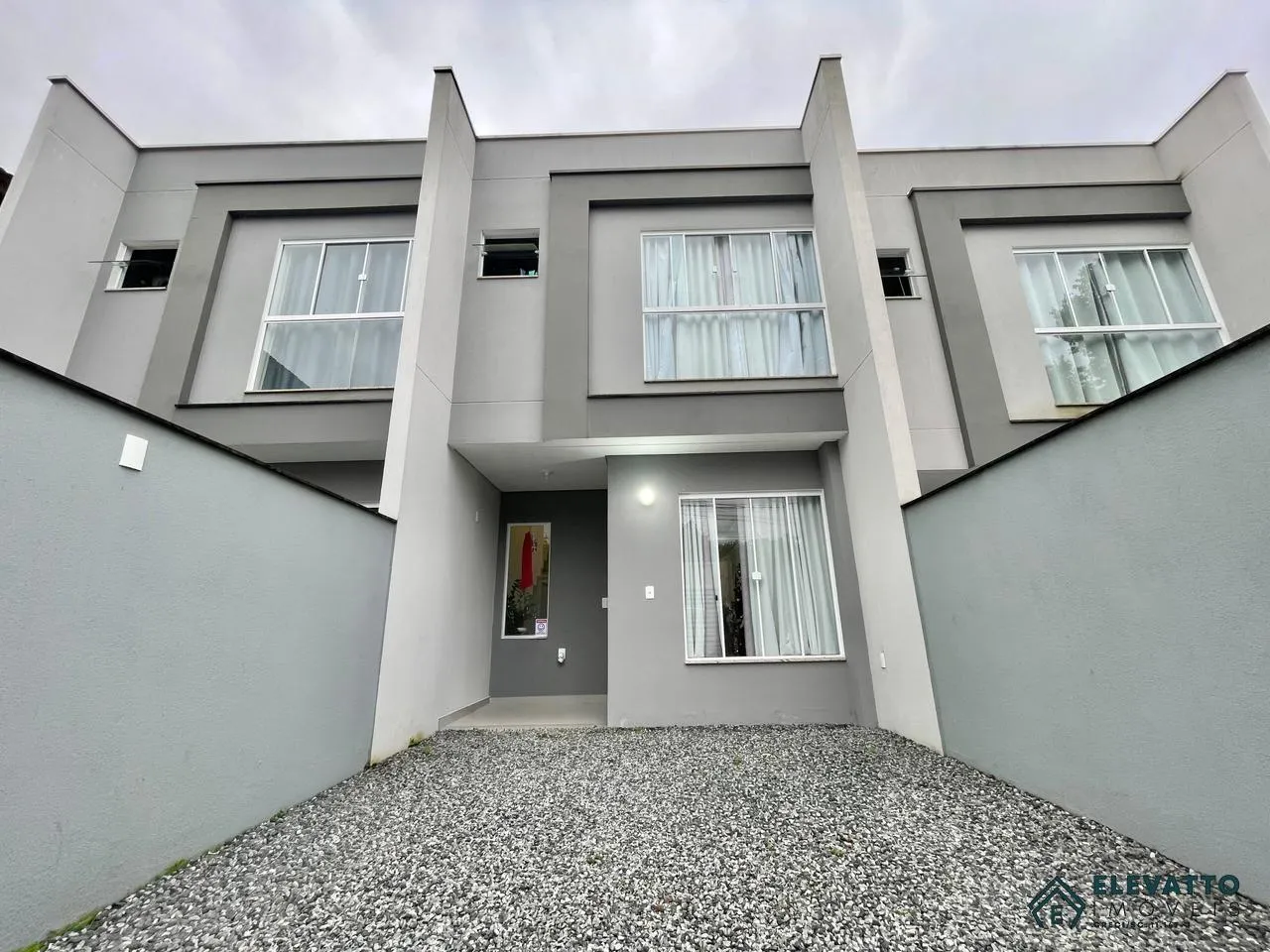 Casa para Venda em Blumenau, Escola Agrícola, 2 dormitórios, 2 suítes, 3 banheiros, 1 vaga — foto 2