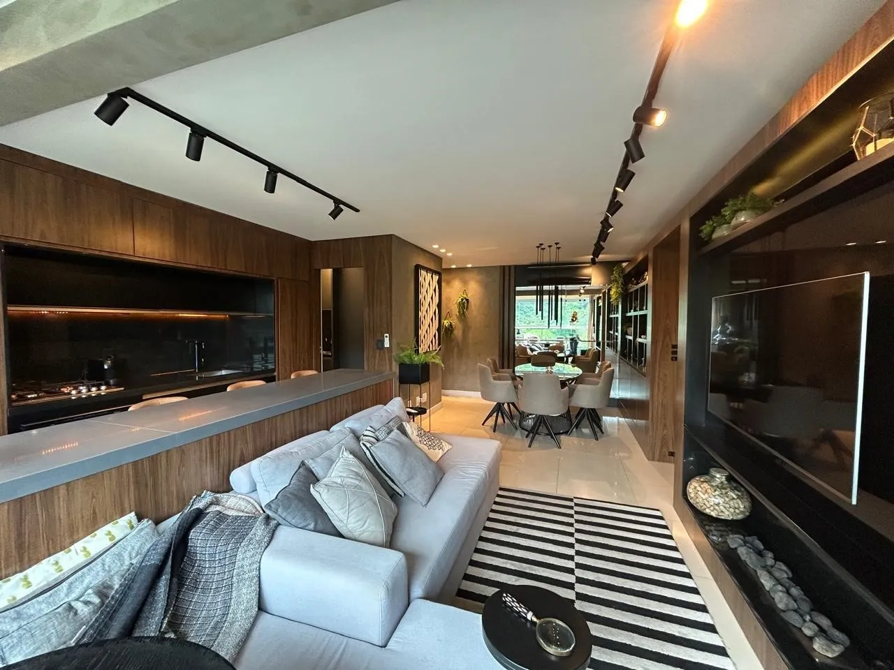 Excelente Apartamento à Venda - 2 dormitórios - mobiliado Itoupava Seca, Blumenau — foto 2