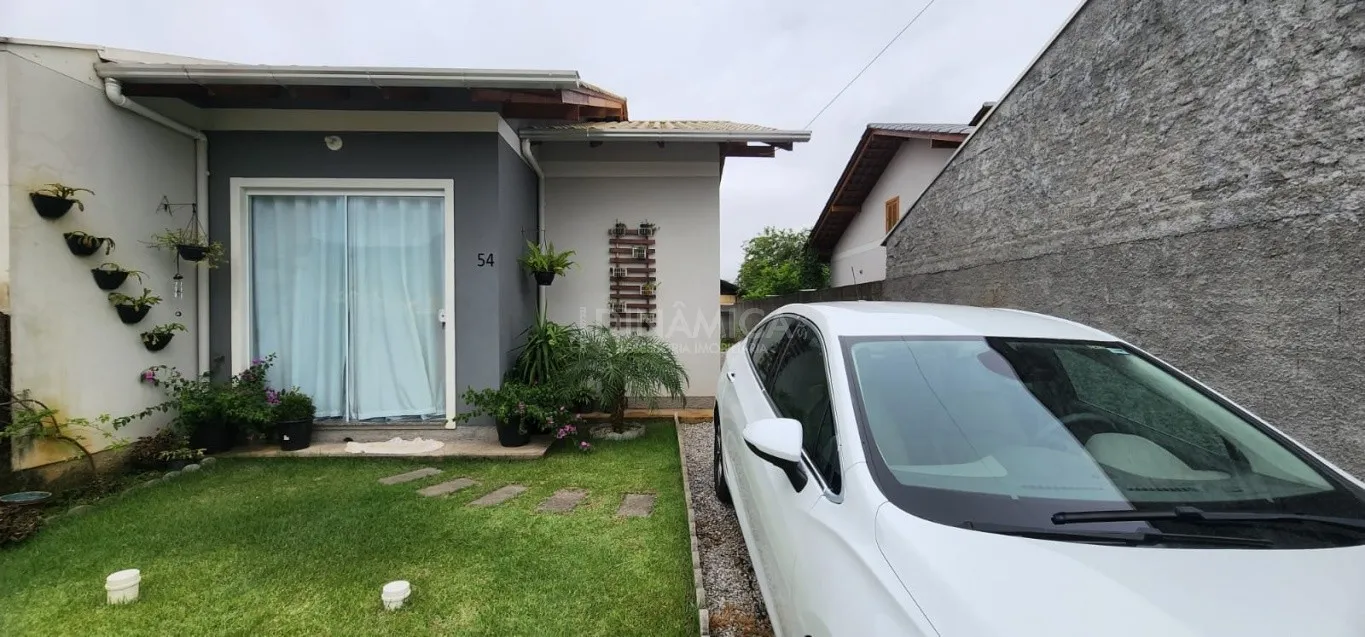 Casa à Venda 2 dormitórios - Bairro Rio Morto, Indaial — foto 2