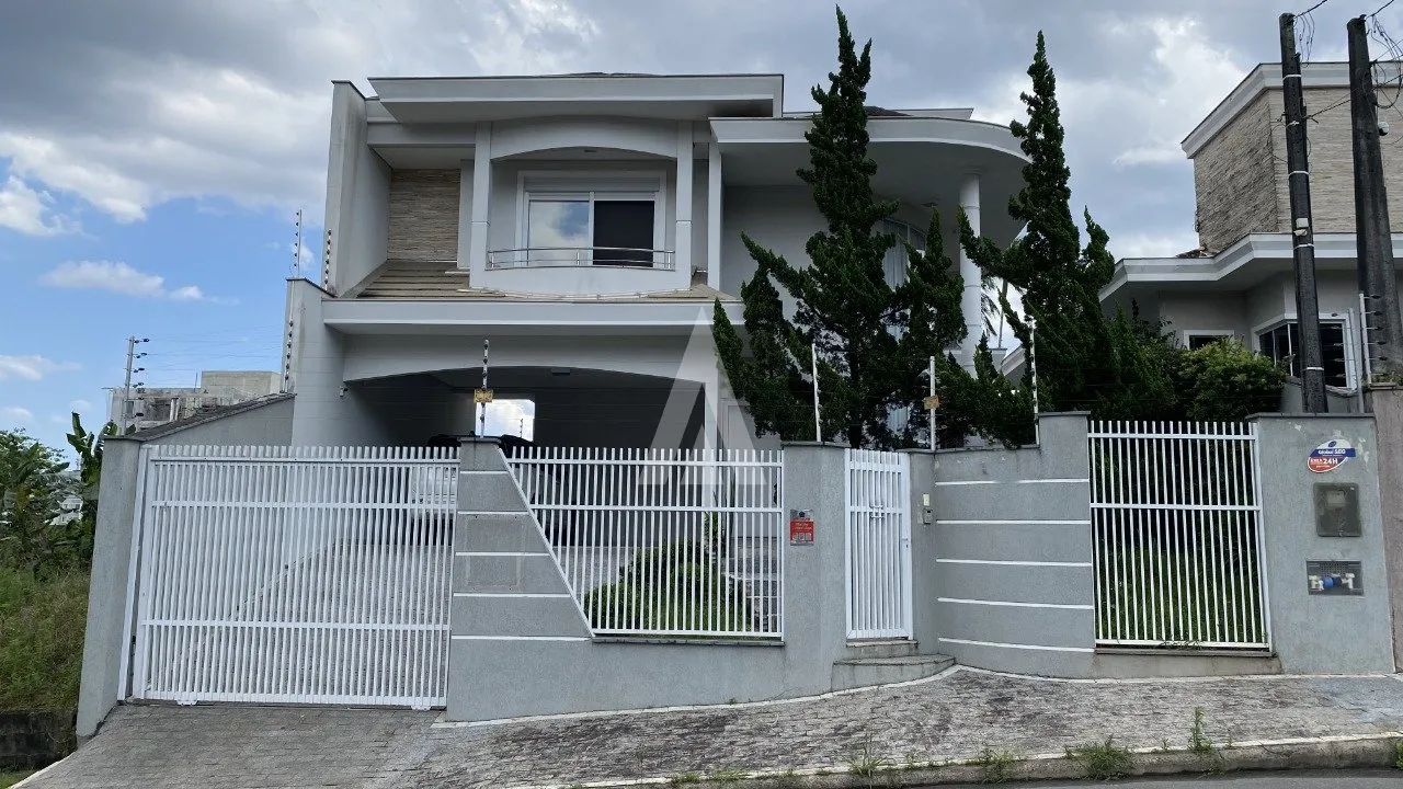 Sobrado com 4 quartos à venda no bairro Floresta em Joinville-SC de R$ 2.000.000,00 por R$ 1.900.000,00 - foto 1