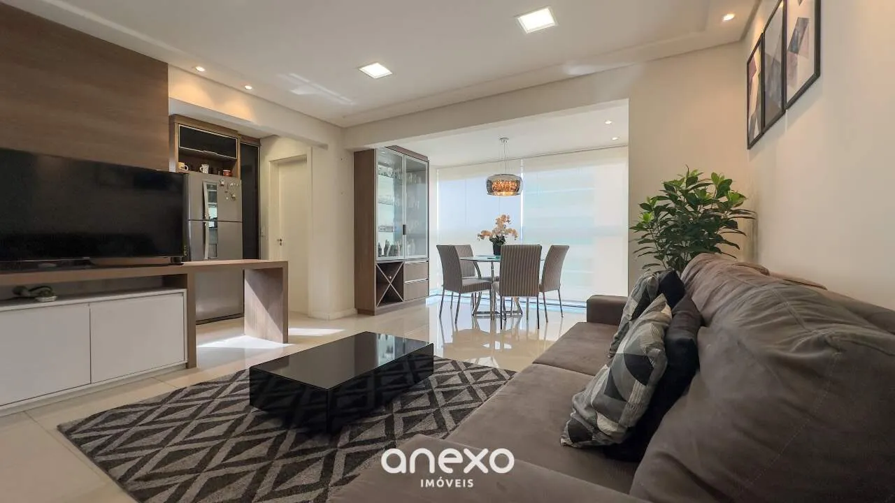 Apartamento a venda mobiliado em Blumenau com 2 dormitórios sendo uma suíte com 2 vagas. - foto 1