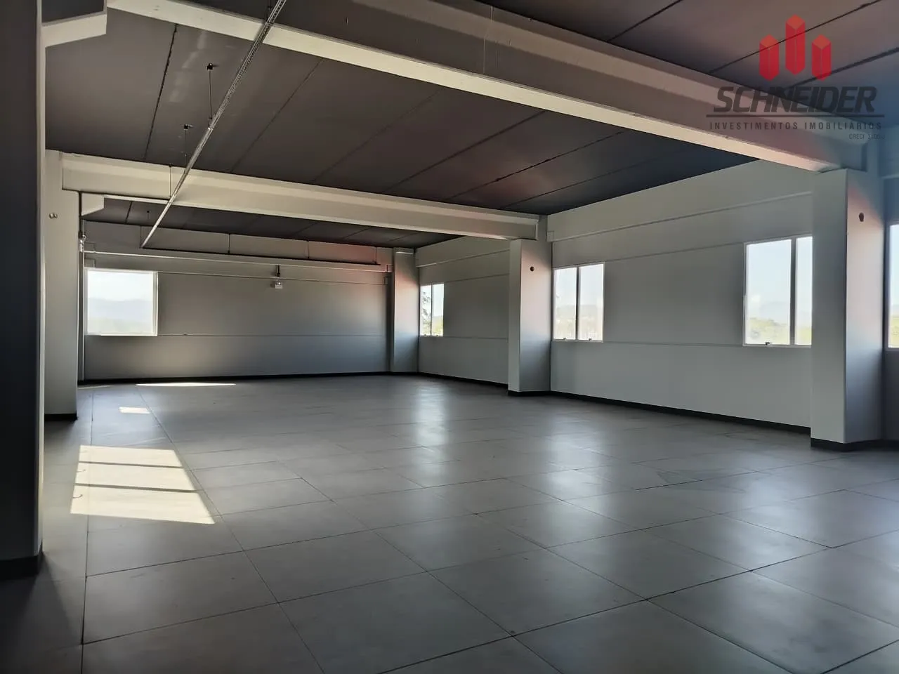 Sala comercial para alugar no bairro Nações em Indaial/SC — foto 3