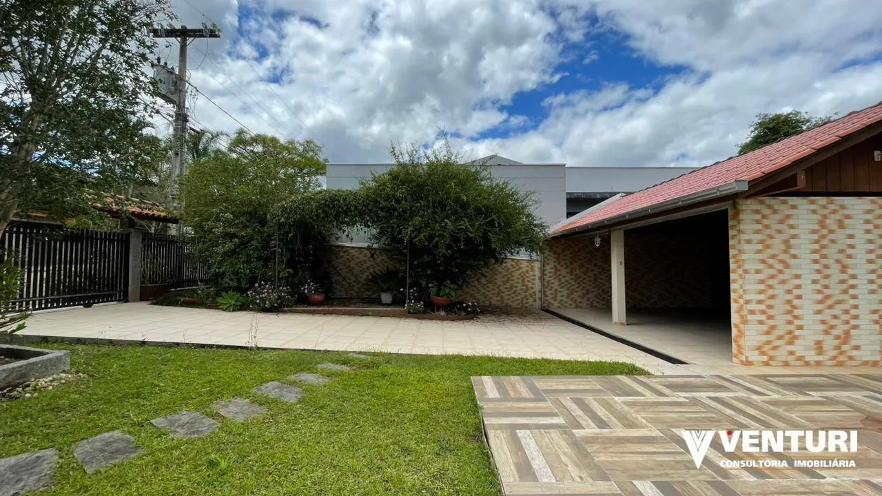 Casa · à venda · 4 quartos · 200m² · Velha, Blumenau
