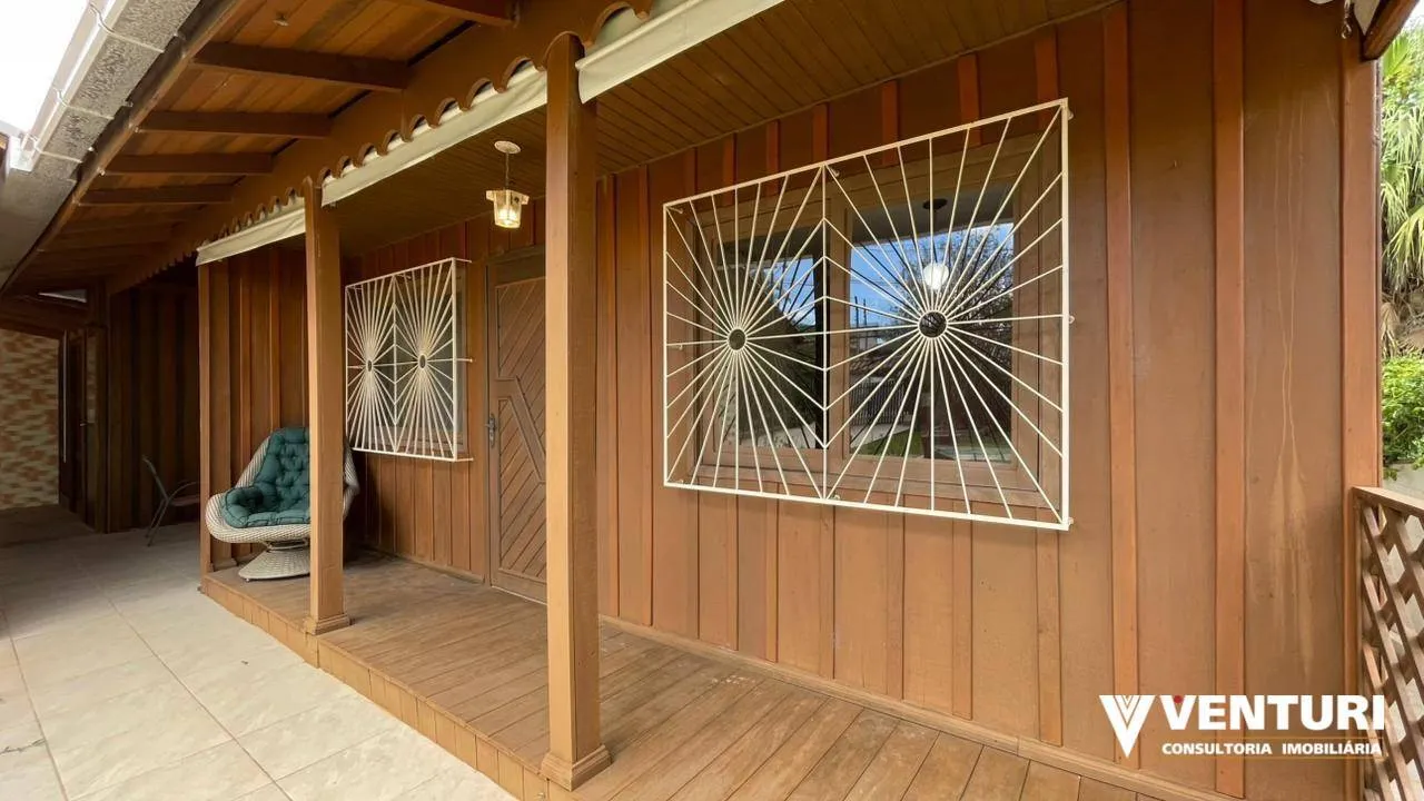 Casa · à venda · 4 quartos · 200m² · Velha, Blumenau
