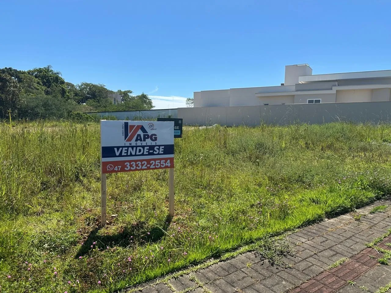 Terreno - 423,34m - Solar das Brisas - foto 1