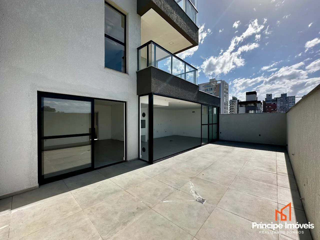 Apartamento com 3 quartos no América em Joinville - foto 1