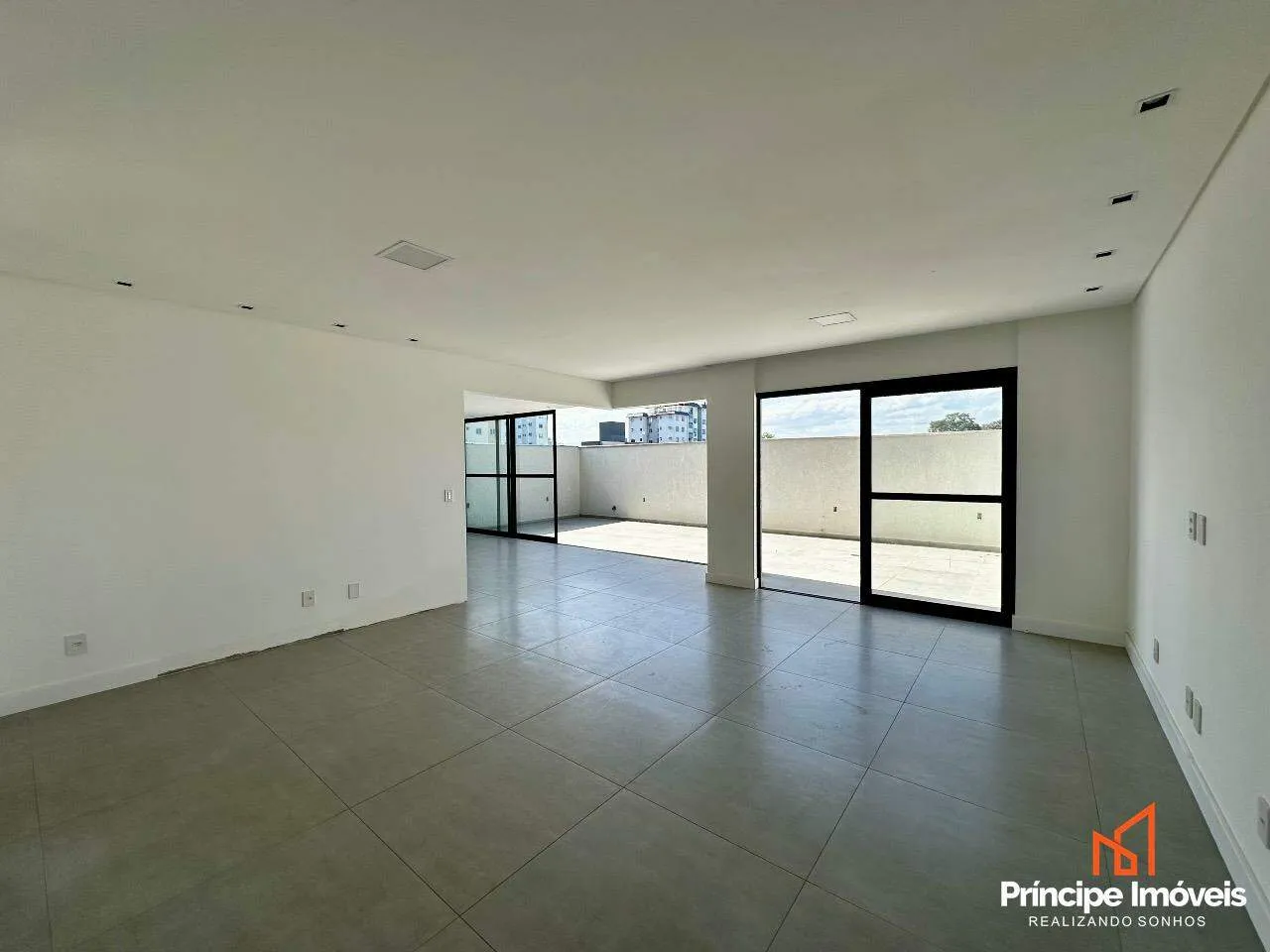 Apartamento com 3 quartos no América em Joinville — foto 3