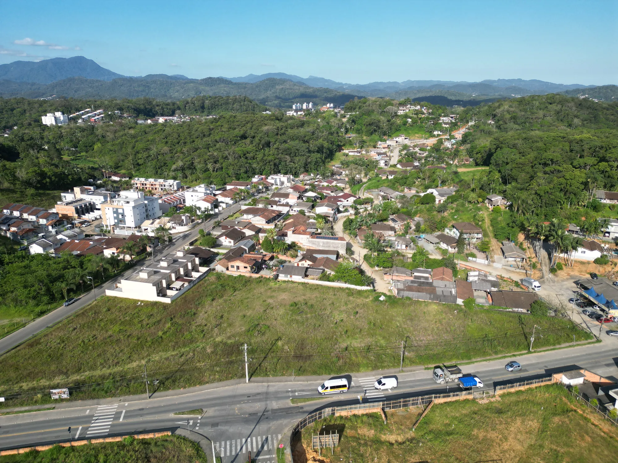 Terreno Residencial e comercial com grande potencial de frente para Jacob Ineichen — foto 3
