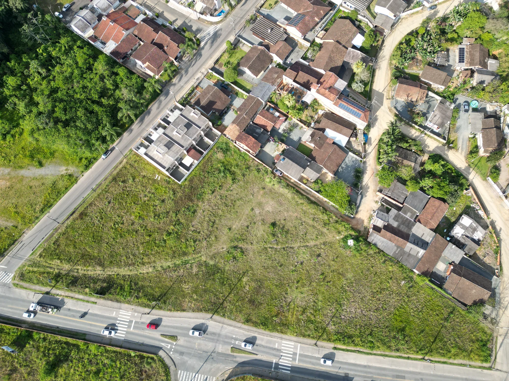 Terreno Residencial e comercial com grande potencial de frente para Jacob Ineichen — foto 2