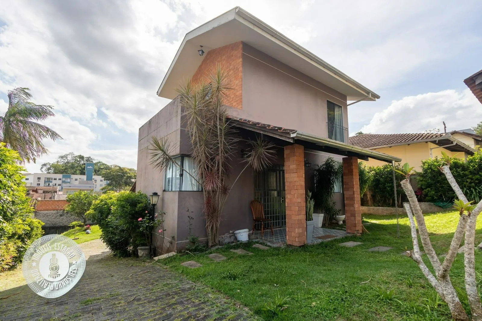 Casa · à venda · 3 quartos · 156m² · Velha Central, Blumenau