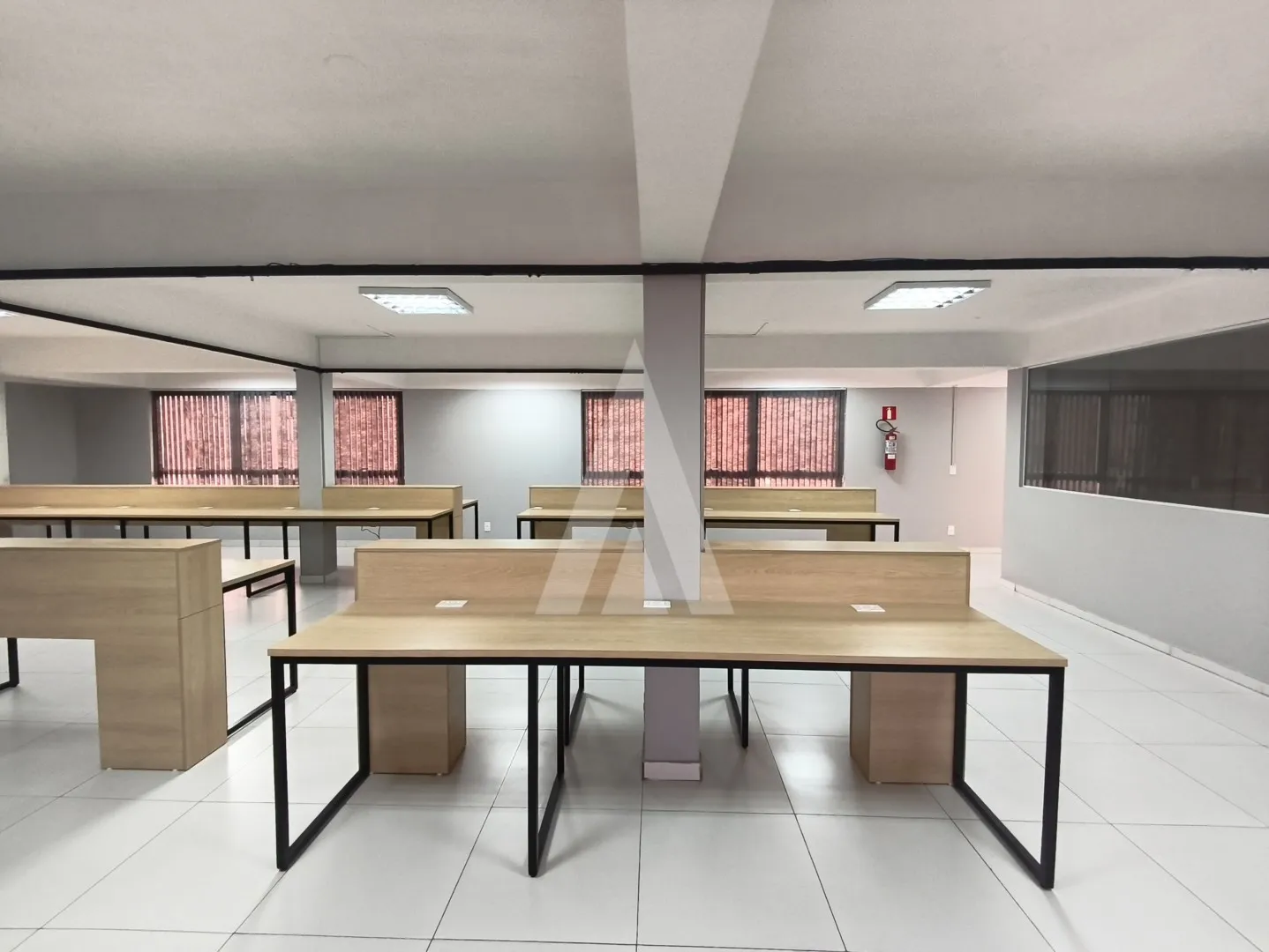 SALA COMERCIAL COM ESPAÇO AMPLO NO CENTRO DE JOINVILLE — foto 4
