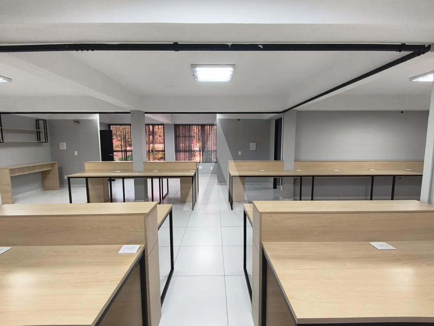 SALA COMERCIAL COM ESPAÇO AMPLO NO CENTRO DE JOINVILLE — foto 5