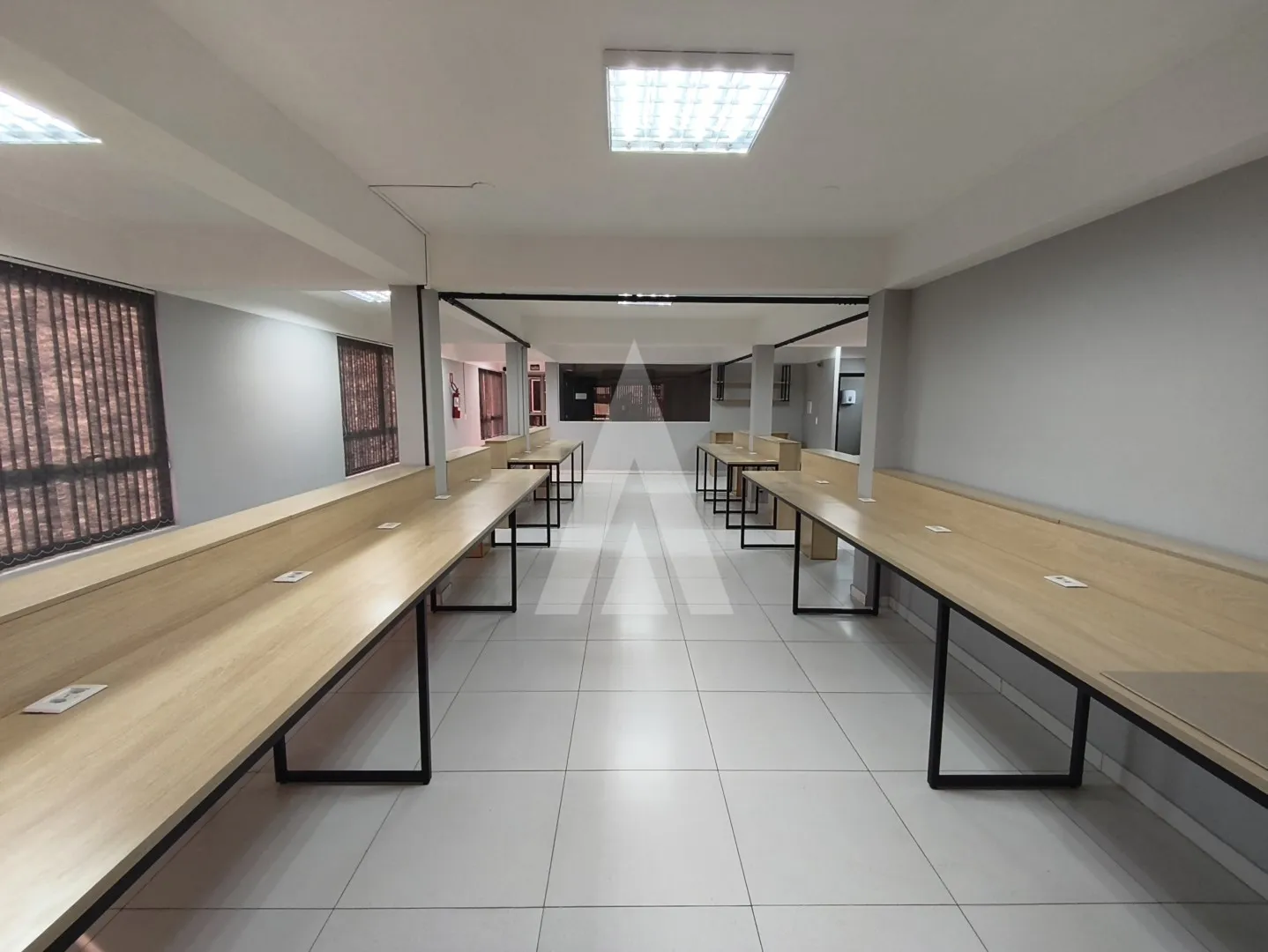 SALA COMERCIAL COM ESPAÇO AMPLO NO CENTRO DE JOINVILLE — foto 6
