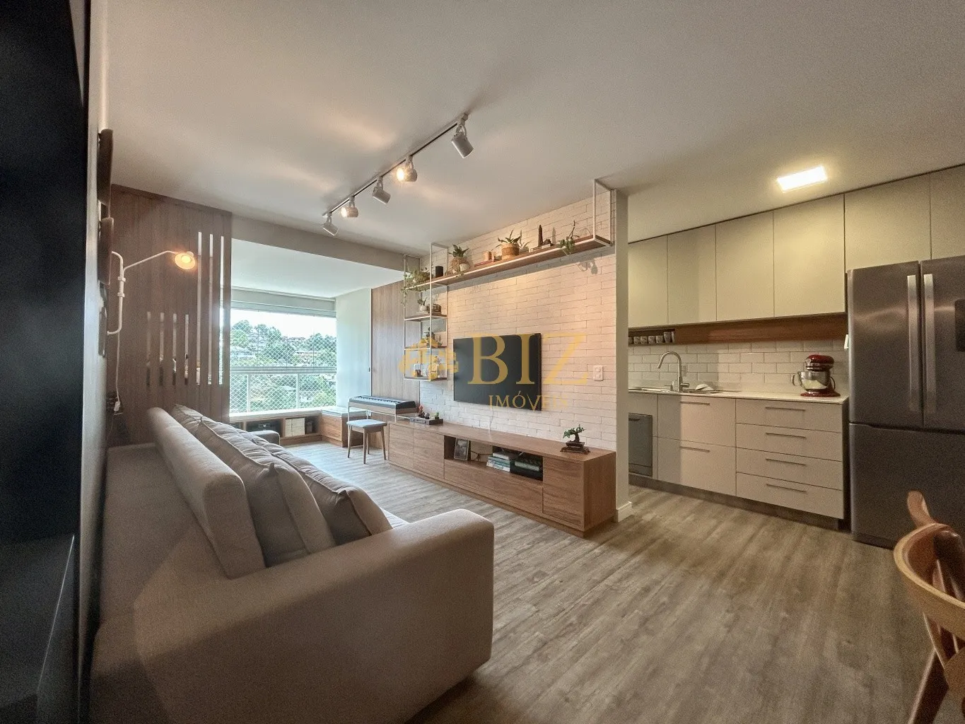 Belíssimo apartamento com 3 dormitórios (1 suíte), TOTALMENTE MOBILIADO, em prédio com infra de lazer completa, no Bairro Itoupava Norte! — foto 4