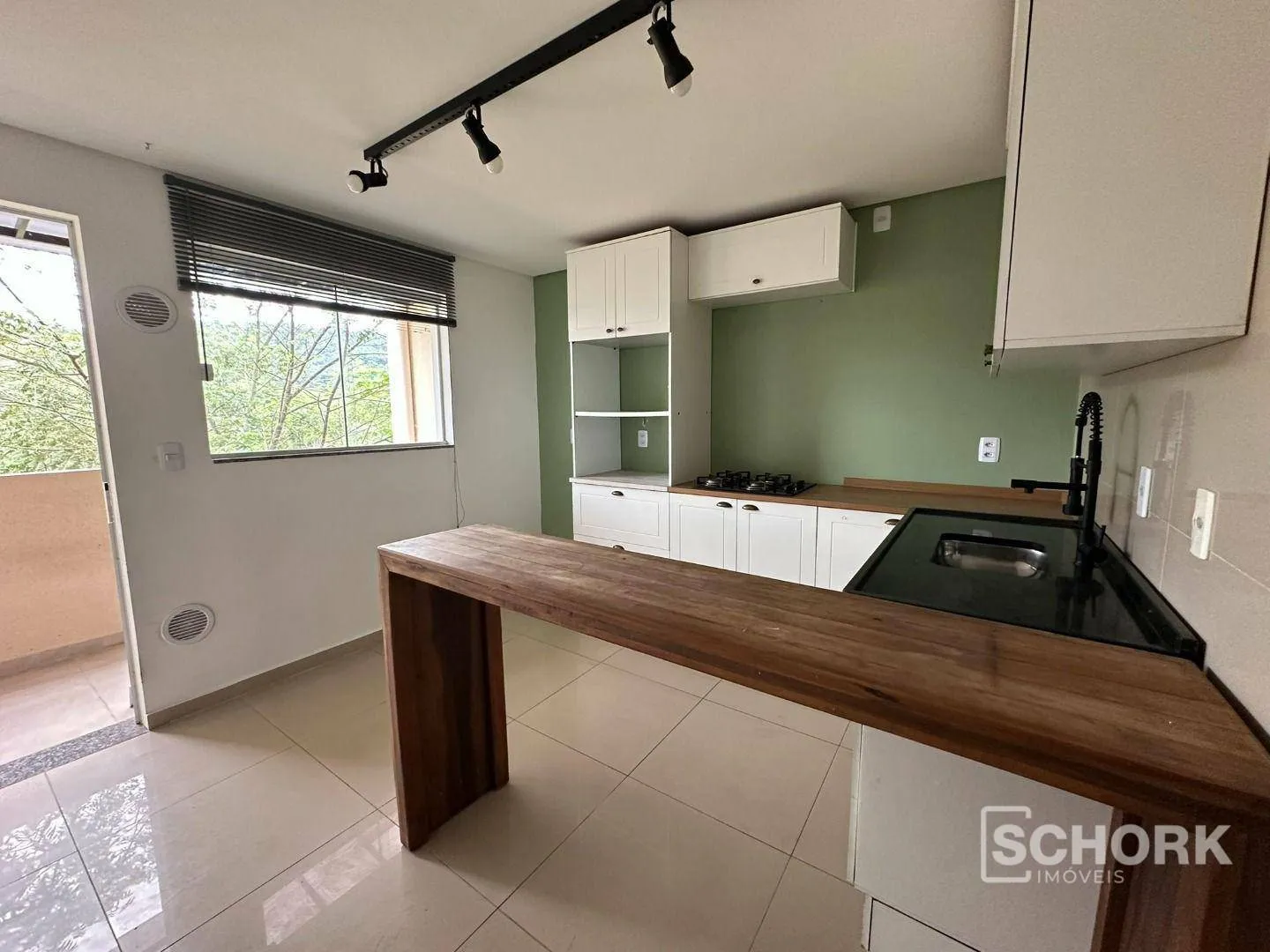 Sobrado com 2 dormitórios à venda, 88 m por R$ 365.000,00 - Tribess - Blumenau/SC - foto 1