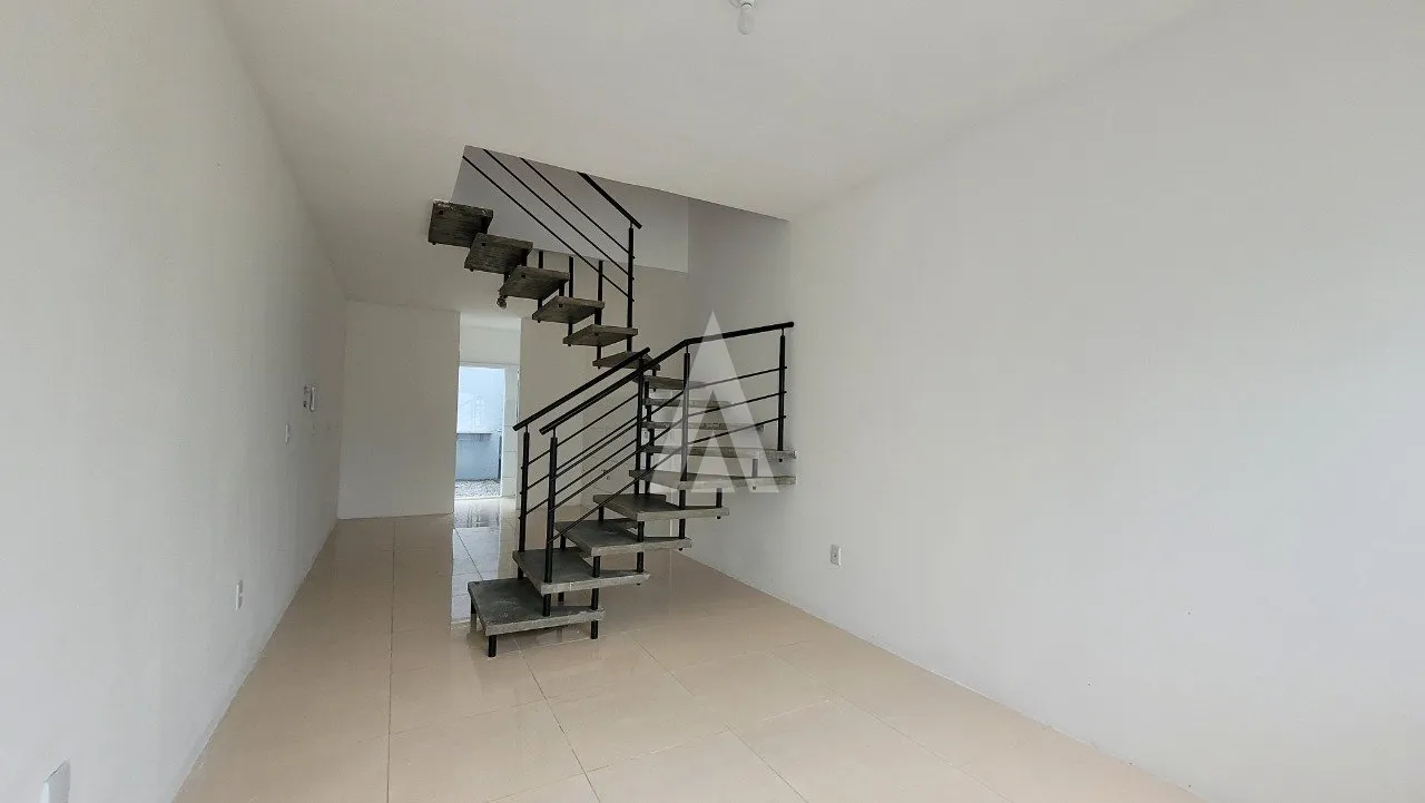 Sobrado geminado com 2 quartos à venda no bairro Glória em Joinville -SC por R$ 350.000,00. — foto 2