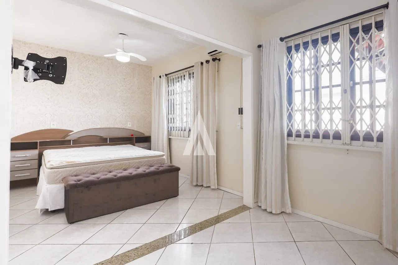 Casa com 1 suíte e 2 quartos à venda no bairro Iririú em Joinville-SC por R$1.090.000,00. — foto 6