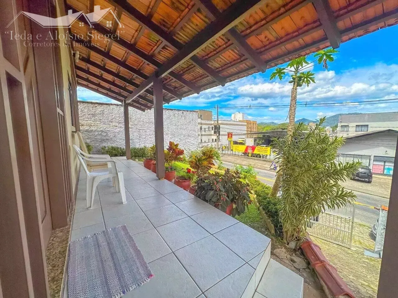 Casa Averbada com Amplo Terreno à Venda no Bairro Salto Weissbach Blumenau/SC Ref. 1567 — foto 3