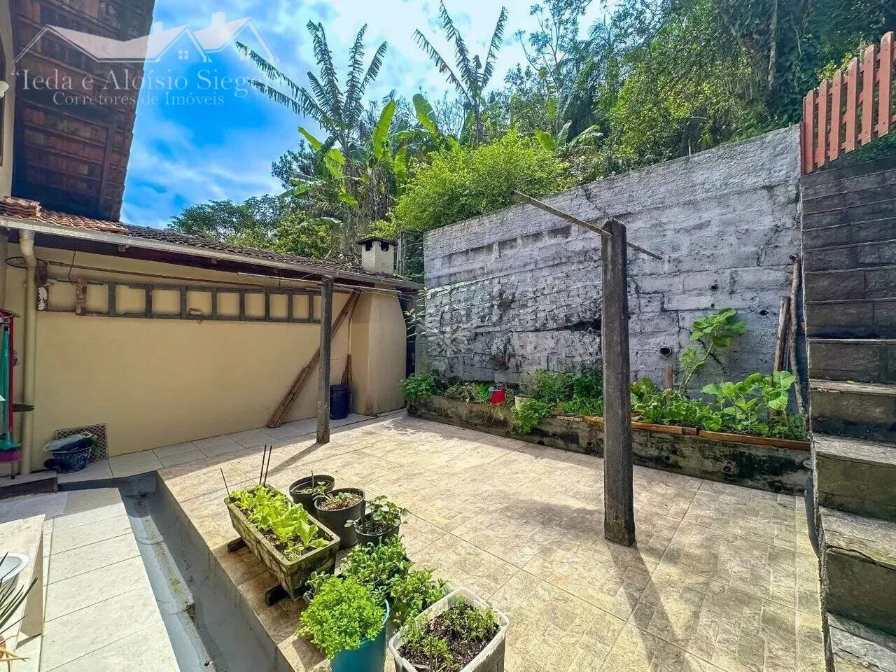 Casa Averbada com Amplo Terreno à Venda no Bairro Salto Weissbach Blumenau/SC Ref. 1567 — foto 4
