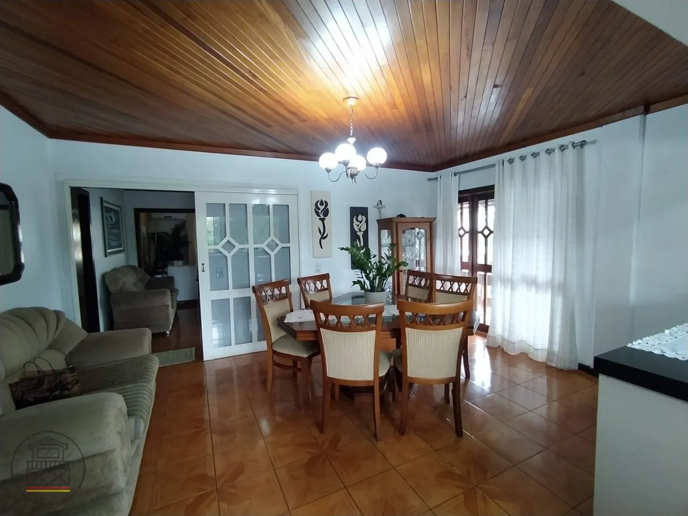 Apartamento de Alto Padrão 100% Mobiliado - A 400m da Vila Germânica! - foto 1