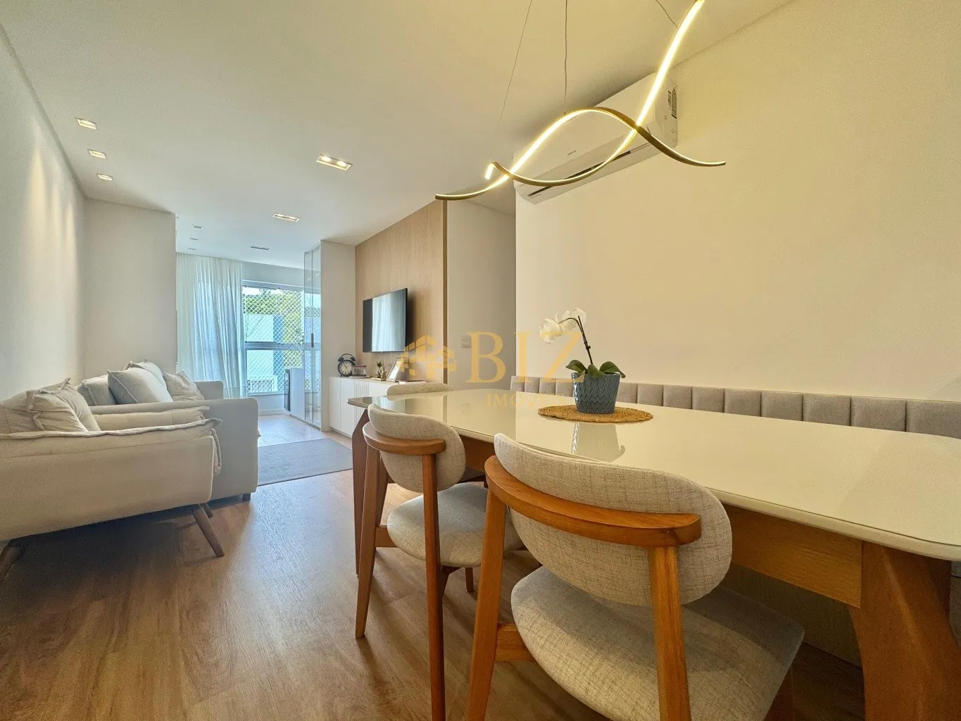 Apartamento finamente mobiliado, com 3 quartos, sendo 1 suíte, no Bairro Velha! — foto 2