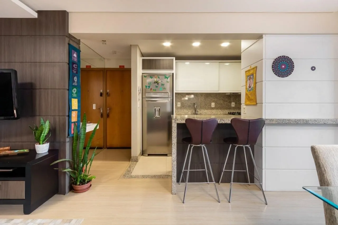 Apartamento Mobiliado com 2 Suítes e Sacada Fechada - Vila Nova, Blumenau — foto 2