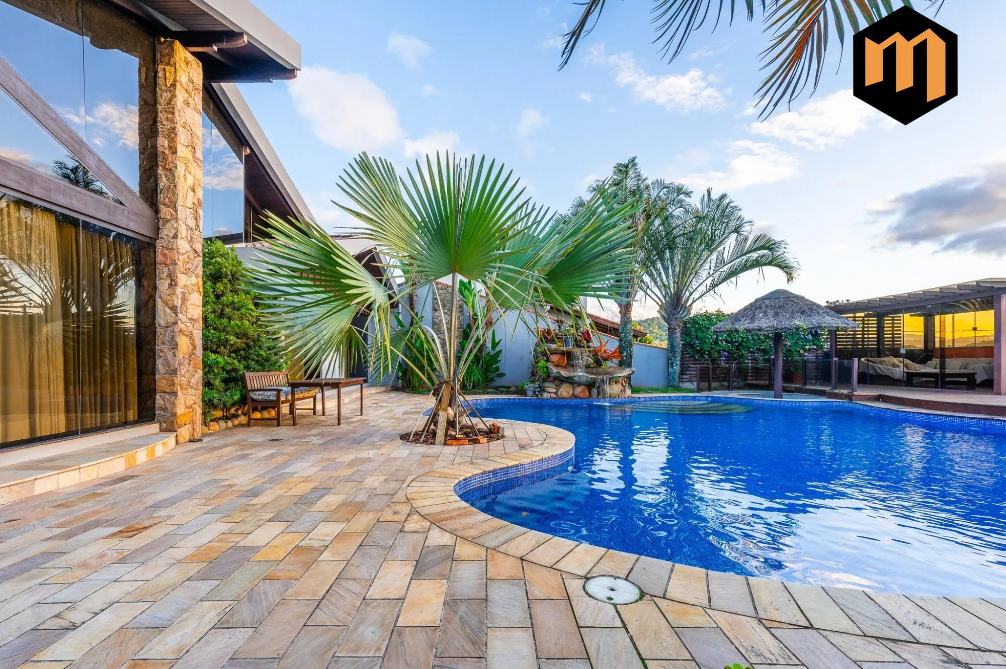 Casa com 550 m Piscina - Bairro Itoupava Norte - Blumenau/SC Venda ou Locação — foto 2