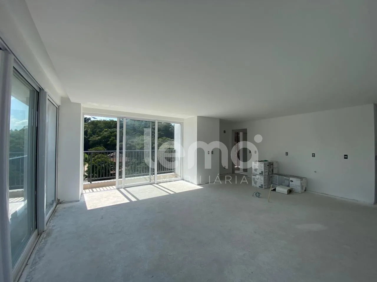 Apartamento com 3 suítes, próximo à Unimed no bairro Vila Nova em Blumenau. — foto 2