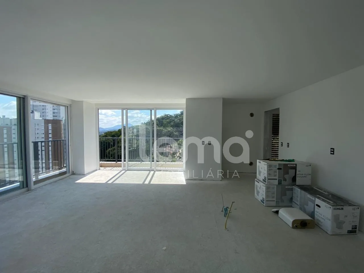 Apartamento com 3 suítes, próximo à Unimed no bairro Vila Nova em Blumenau. — foto 4