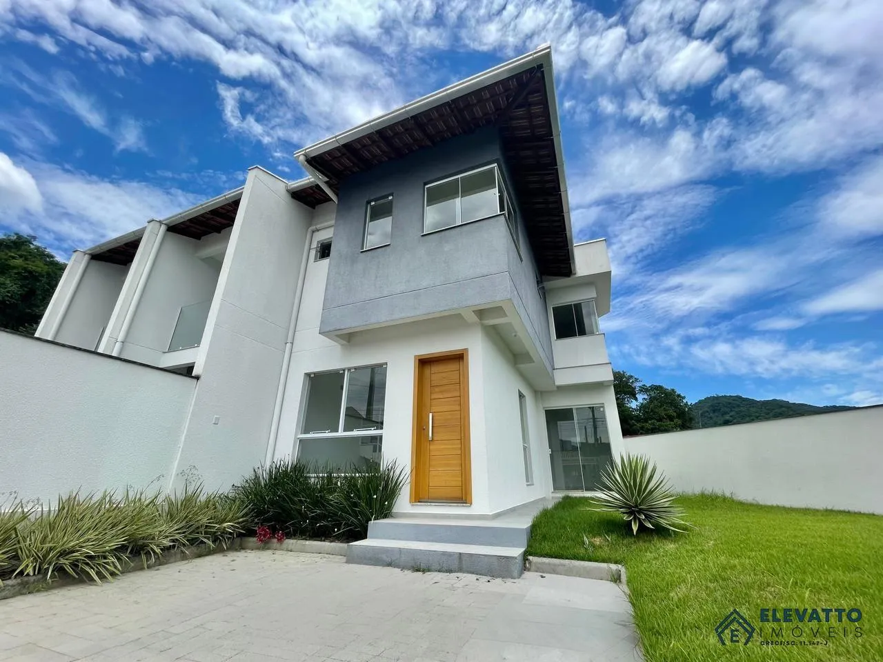 Casa para Venda em Blumenau, Passo Manso, 3 dormitórios, 1 suíte, 3 banheiros, 2 vagas - foto 1