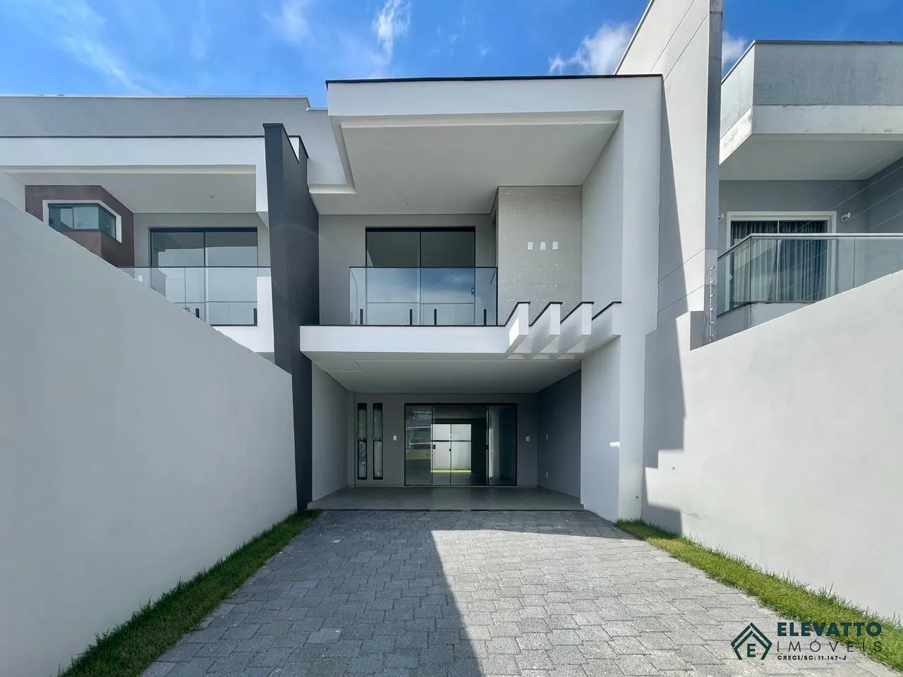 Casa para Venda em Blumenau, Velha Central, 3 dormitórios, 1 suíte, 3 banheiros, 2 vagas — foto 2