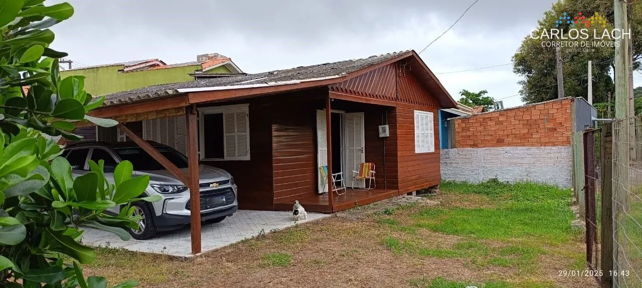 Casa à venda no bairro Passagem da Barra - Laguna/SC - foto 1