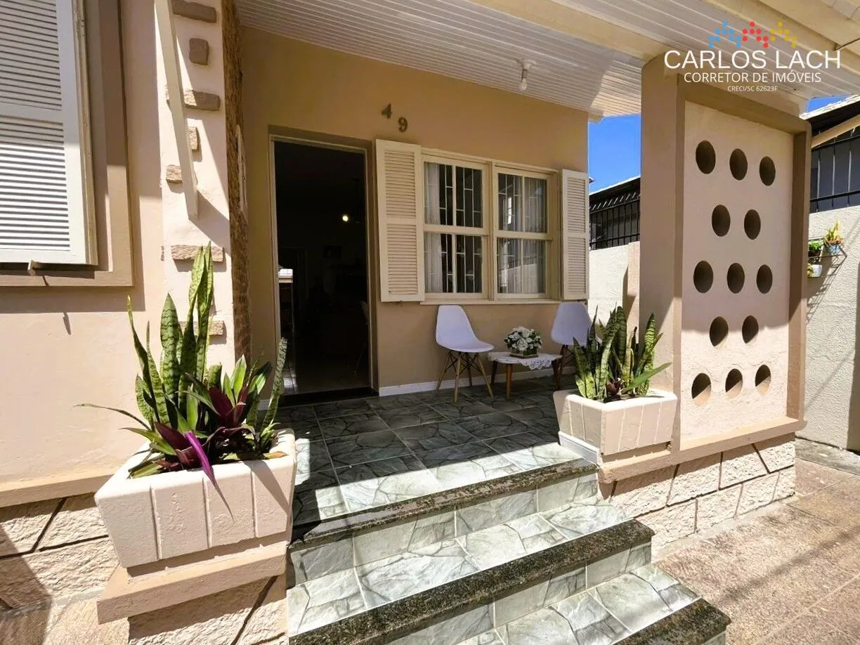 Casa à venda no bairro Centro - Laguna/SC - foto 1