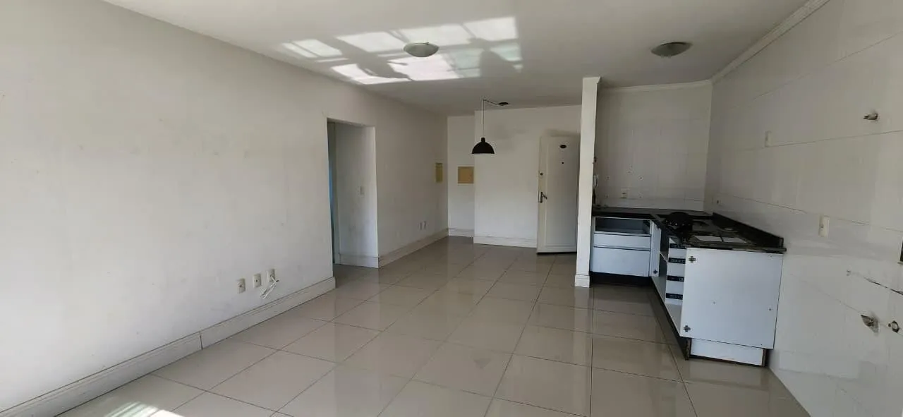 Imperdível - Apartamento 2 Dormitórios com Suíte no Bairro das Nações - Balneário Camboriú - foto 1