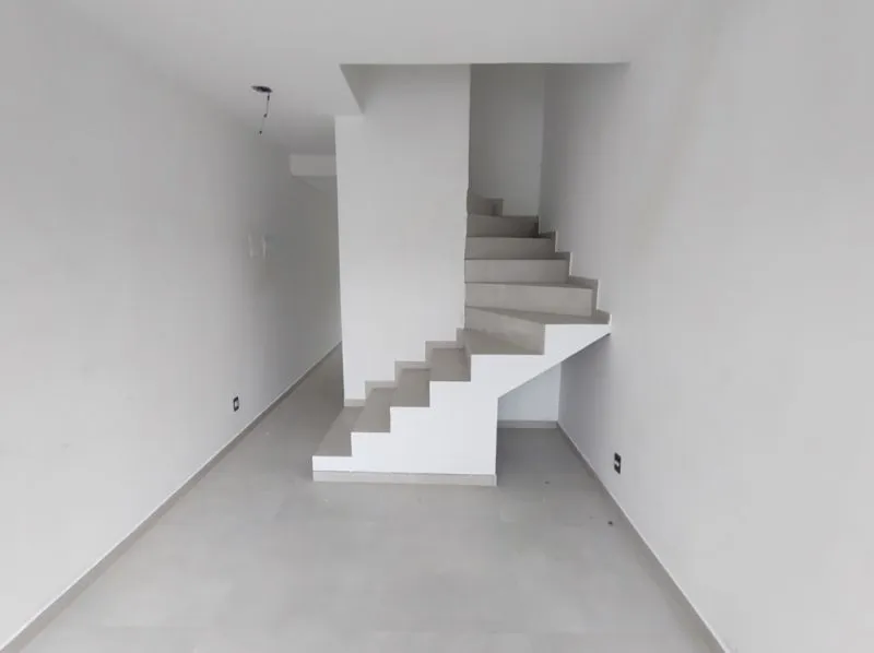 Sobrado de 2 dormitórios, 2 vagas de estacionamento e amplo quintal nos fundos, no Bairro Itoupavazinha em Blumenau SC — foto 7