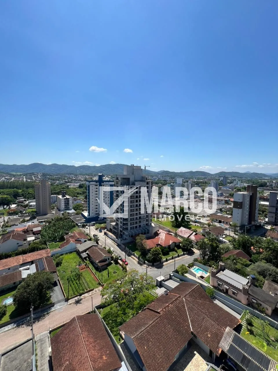 Onde exclusividade encontra elegância - seu futuro lar no icônico BERGHEIM RESIDENZ, referência de alto padrão em Timbó. — foto 4