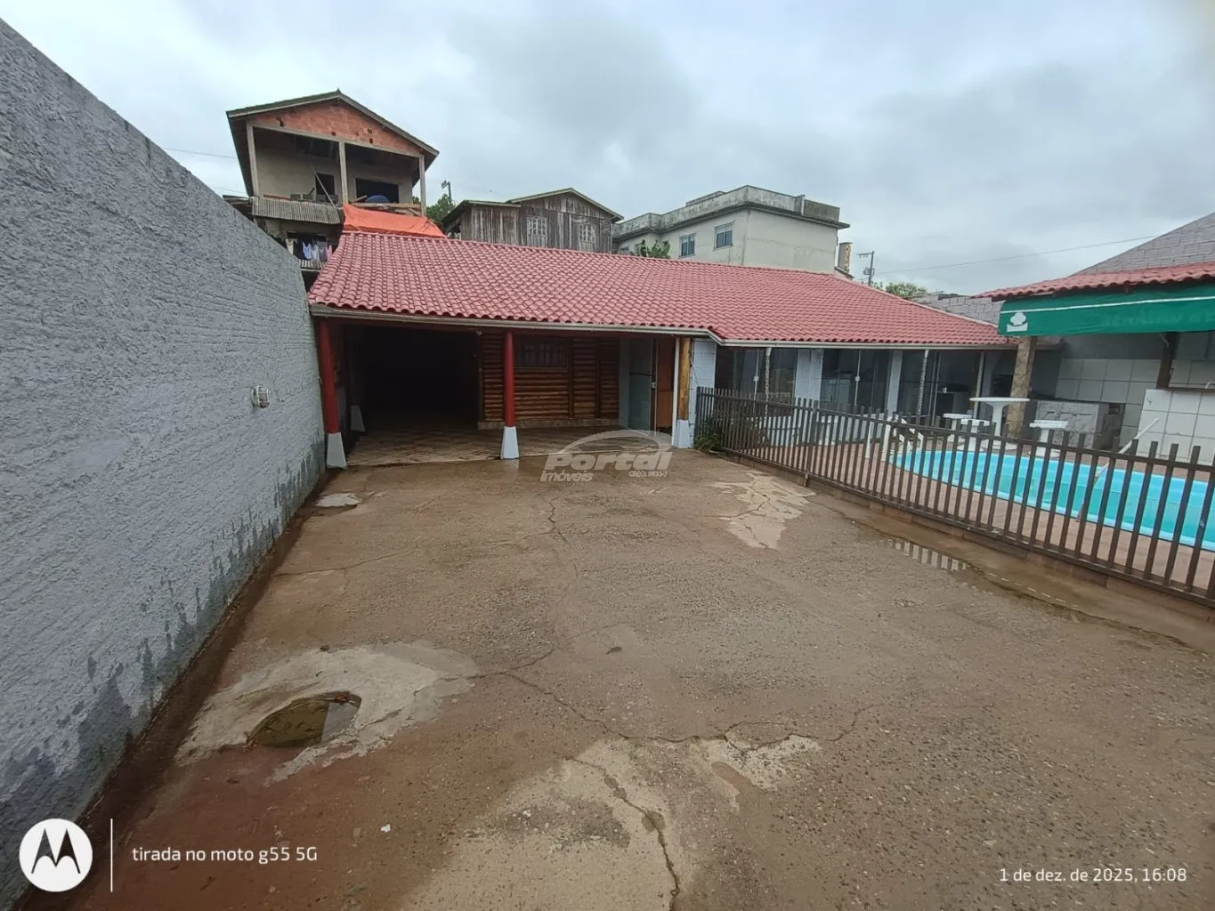 Excelente casa térrea mobiliada, com 144 metros, com quatro quartos,sendo uma suíte, com excelente terreno mediando 300 metros (13,64x22) no Itajuba em Barra Velha para venda! - foto 1