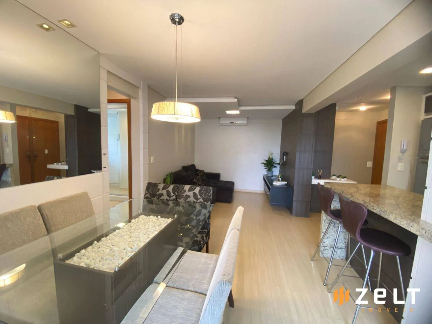 Apartamento com 2 dormitórios para alugar, 77 m por R$ 3.690,00/mês - Vila Nova - Blumenau/SC - foto 1